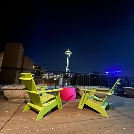 Cozy Downtown Condo Retreat With Space Needle View Сіетл Екстер'єр фото